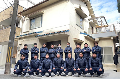男性社員全員で施工研修